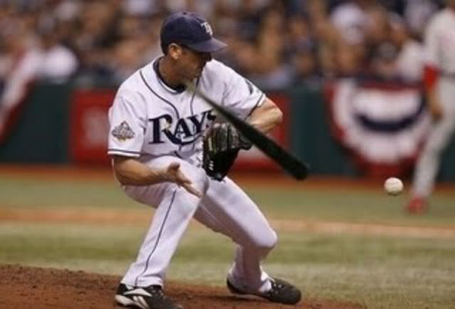 http://i1127.photobucket.com/albums/l624/jexgill/Baseball%20Flubs/baseball_flubs_640_04.jpg