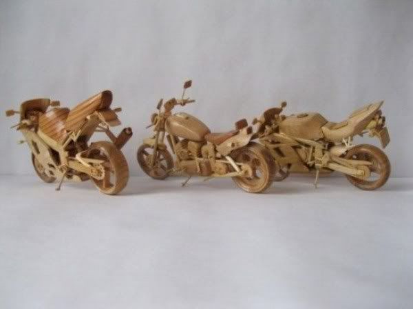 http://i1127.photobucket.com/albums/l624/jexgill/Bikes%20Made%20Out%20Of%20Wood/99.jpg