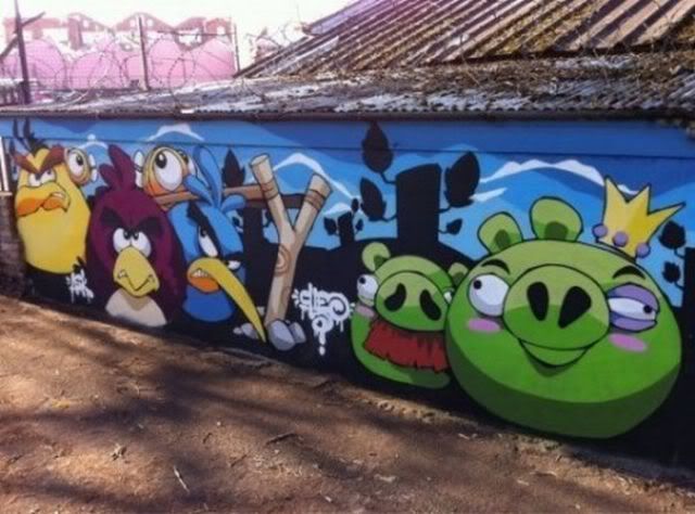 http://i1127.photobucket.com/albums/l624/jexgill/Video%20Game%20Street%20Art/amazing_collection_of_street_art_640_03.jpg