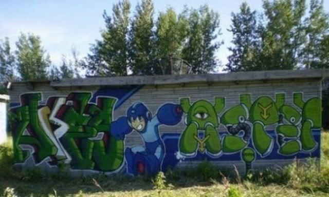 http://i1127.photobucket.com/albums/l624/jexgill/Video%20Game%20Street%20Art/amazing_collection_of_street_art_640_05.jpg