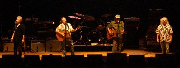 0 28 - Crosby, Stills, Nash & Young: Discografia