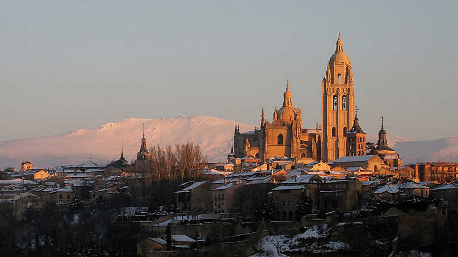 3843026 - Ciudades españolas Patrimonio de la Humanidad - Segovia