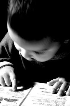 9133f3d61ca0b2cc0592937d23267ae7 - ¿Cómo leen los niños con ceguera y baja visión?: guía para docentes y estudiantes - Antonio Rodriguez Fuentes (Voz Humana)