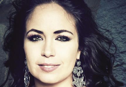 joana amendoeira article big - Joana Amendoeira - Fado Antologia (2003)