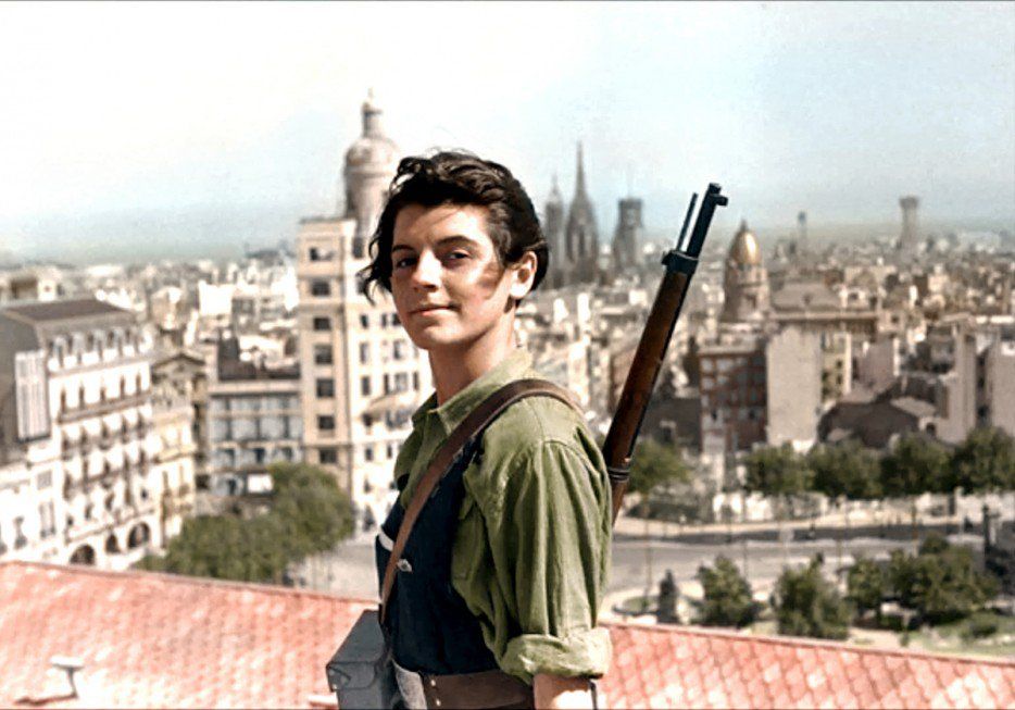 1 157 - España Dividida La Guerra Civil En Color (4-4)