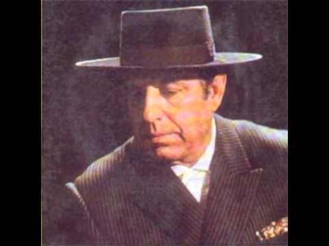 hqdefault 7 - Antonio Mairena - Granada Recital Teatro Falla (1981)