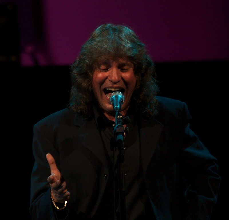 800px JosC3A9 MercC3A9 cantando - Jose Merce: Discografia 1968-2007