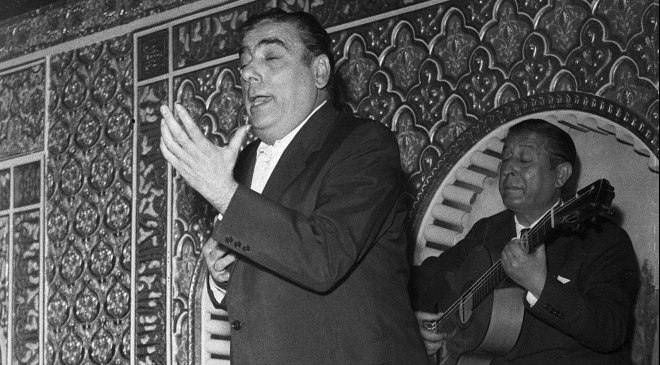 manol caracol sevilla - Rito y Geografía del Cante Flamenco - Manolo Caracol