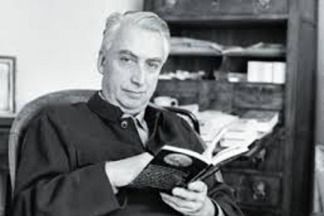 56a40957bffb8 324x216 - Roland Barthes: Bibliografia (25 Libros)