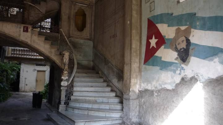 1331823229623 - Cuba revolucion reinventada Tvrip Español