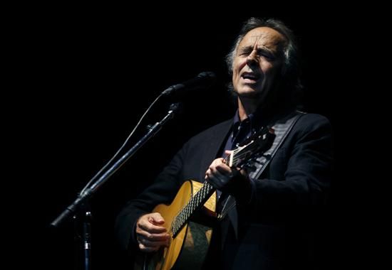 aleqm5irmiouzigywn8nzj4 - Serrat canta A...