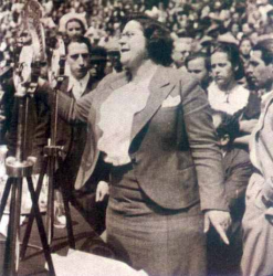 federicamontsenycontent - Mitin de la CNT celebrado en Montjuic el 2 de julio de 1977 Vhsrip Español