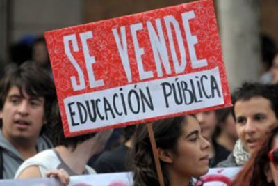 Se vende la EducaciC3B3n - La educacion en Chile Tvrip Español