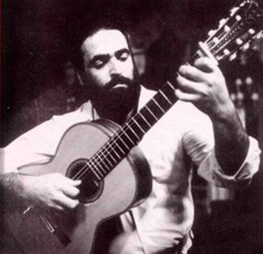 Cafrune y guitarra - Jorge Cafrune - Cafrune