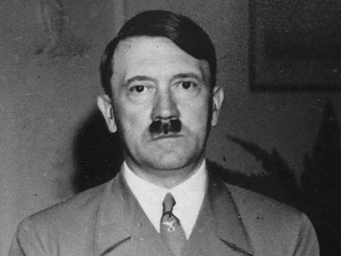 programa 20120914155805 zps11b76193 - Hitler Ataca America Tvrip Español