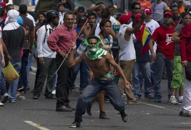 muy - La batalla de Venezuela (Fort Apache) Tvrip Español