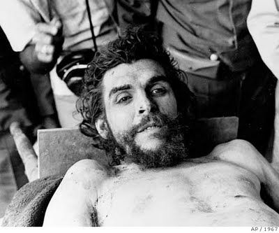 ernestocheguevaramuerto - Traslado De Los Restos Del Che Guevara a Cuba