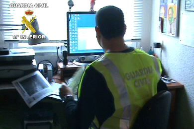 093D5VIZ001 1 - Operacion Canguro Tvrip Español
