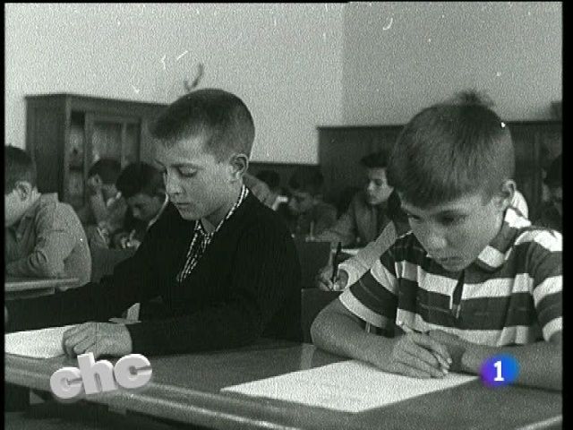 1285914799528 - Como hemos cambiado: El colegio Tvrip Español