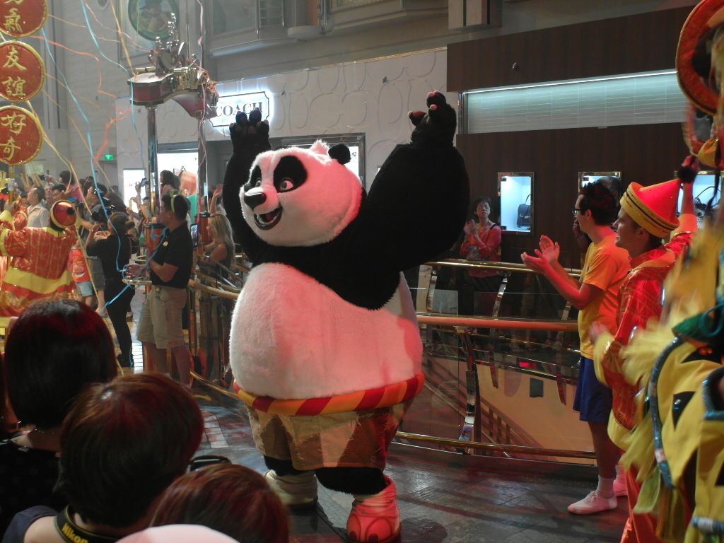 Royal Caribbean Dream Works Parade - Po Kungfu Panda