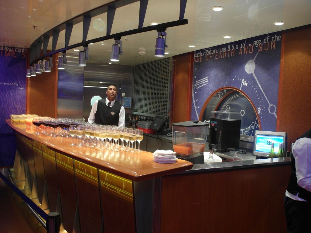 Welcome Back Party Crown and Anchor Society Royal Caribbean Cruise - Free flow of wines, champagne and cocktails
