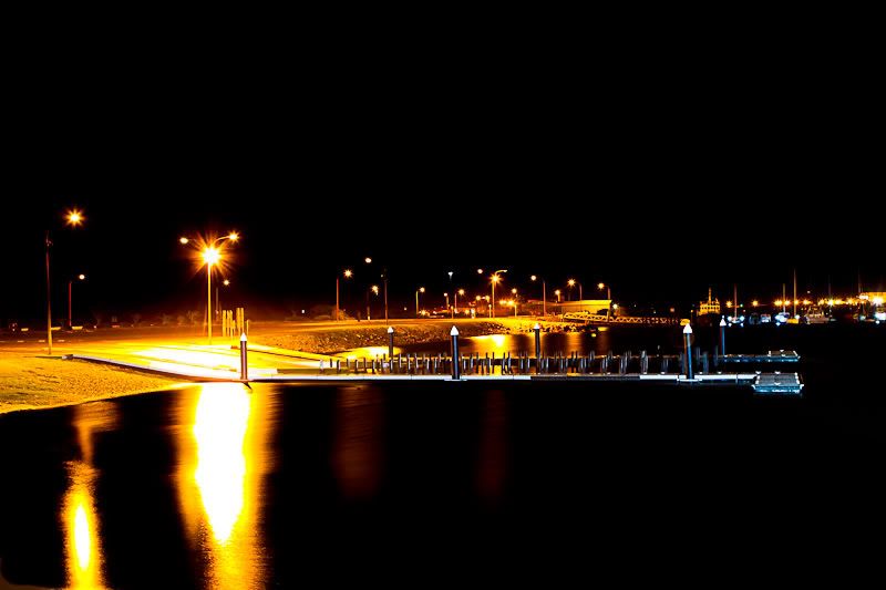 IMAGE: http://i1127.photobucket.com/albums/l628/aj4wd/night%20whyalla/IMG_0638.jpg