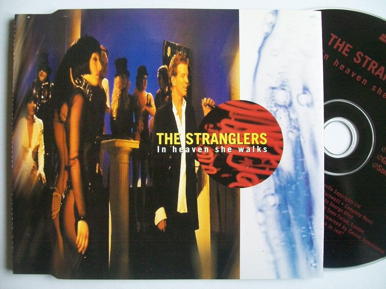 Stranglers - In Heaven She Walks