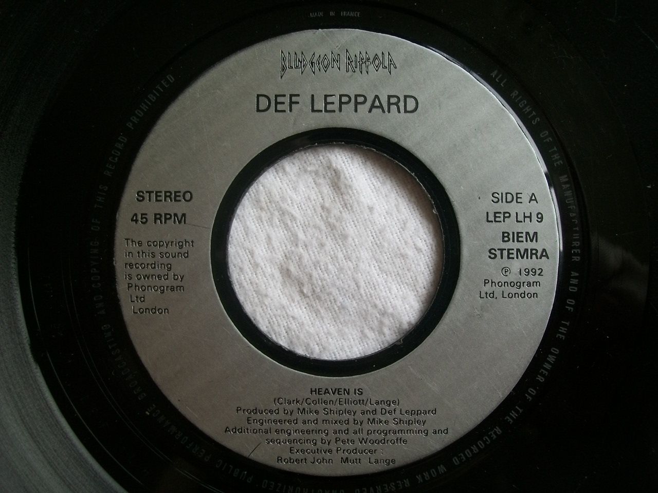 Def Leppard - Heaven Is Vinyl