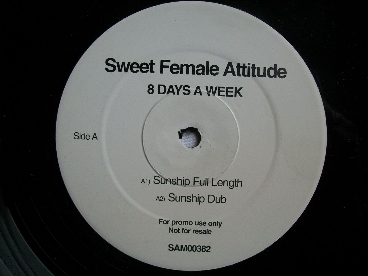 Sweet Female Attitude - 8 Days A Week EP
