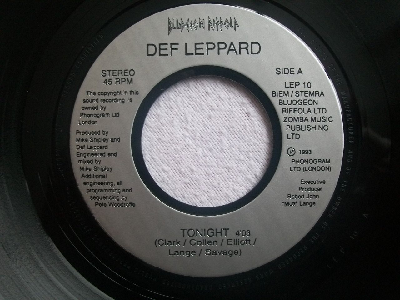 Def Leppard - Tonight