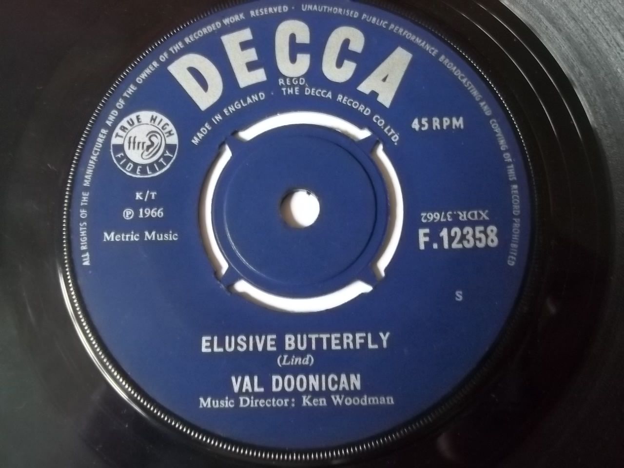 Val Doonican Elusive Butterfly Records, LPs, Vinyl and CDs MusicStack