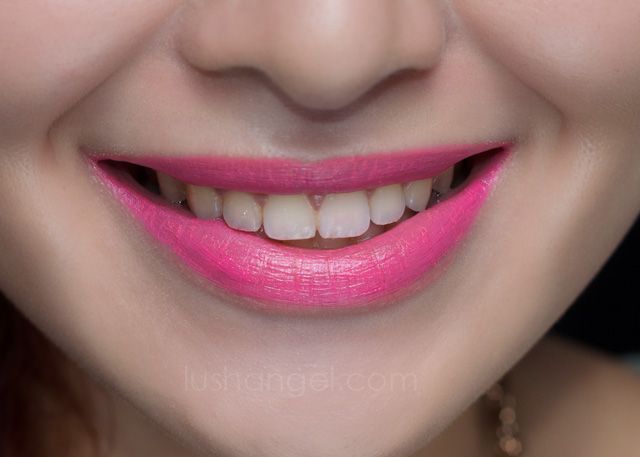 nyx-bright-pink-lipstick