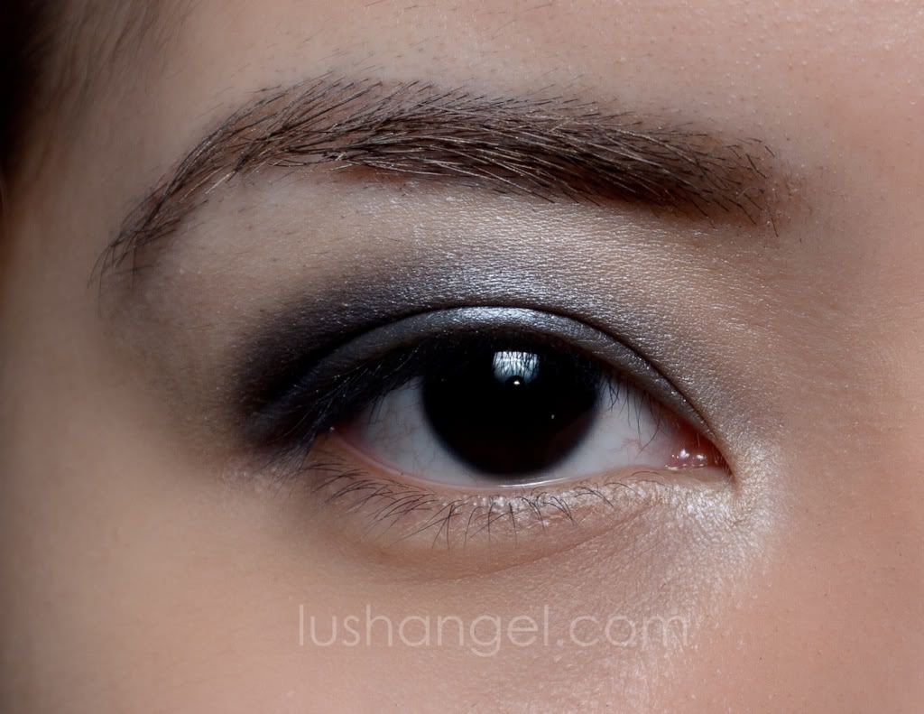shades-of-gray-eye-makeup