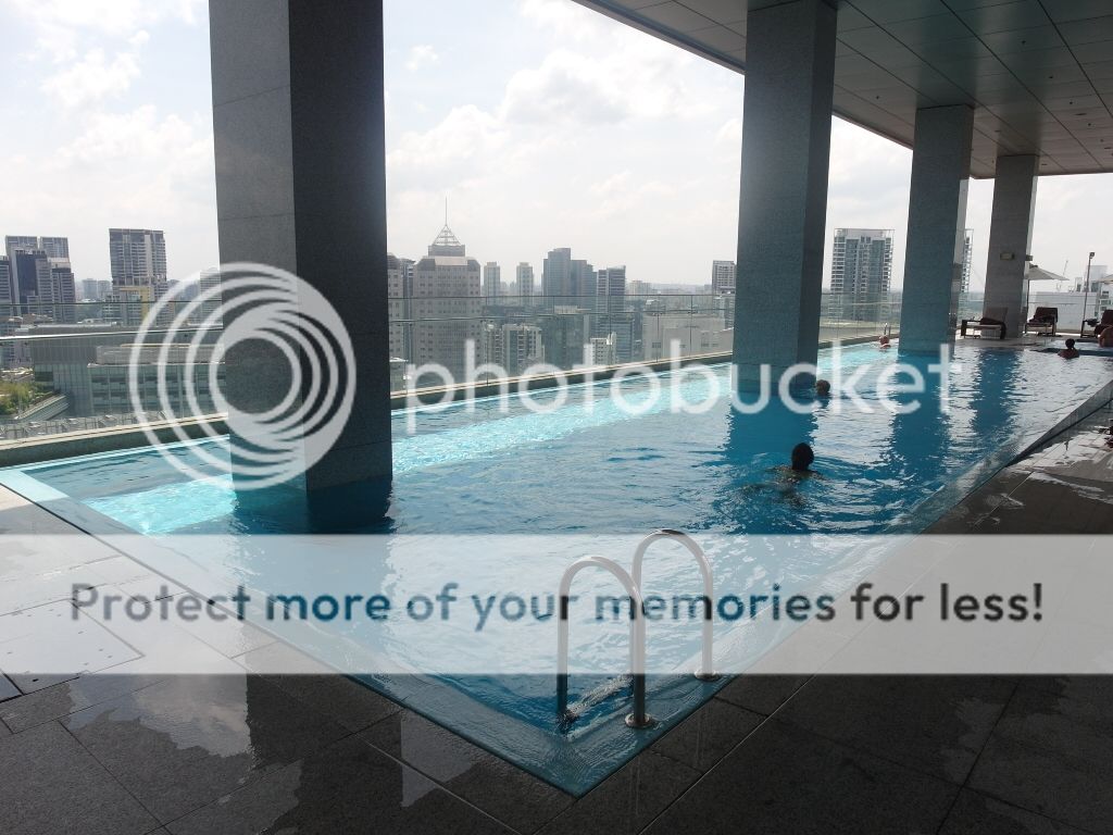  Swimming pool at level 22 of Oasia Hotel