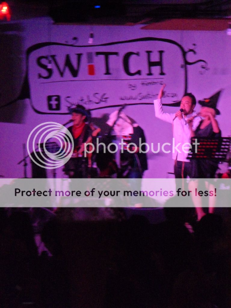 Little Green Frog performing at Switch by Timbre